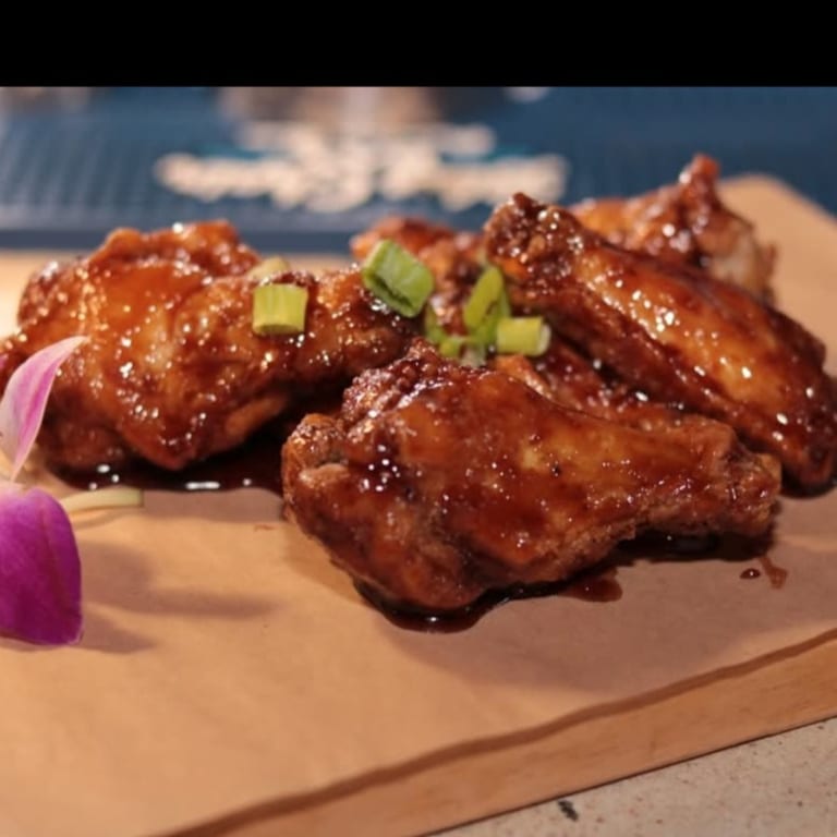 Wings That Wow
